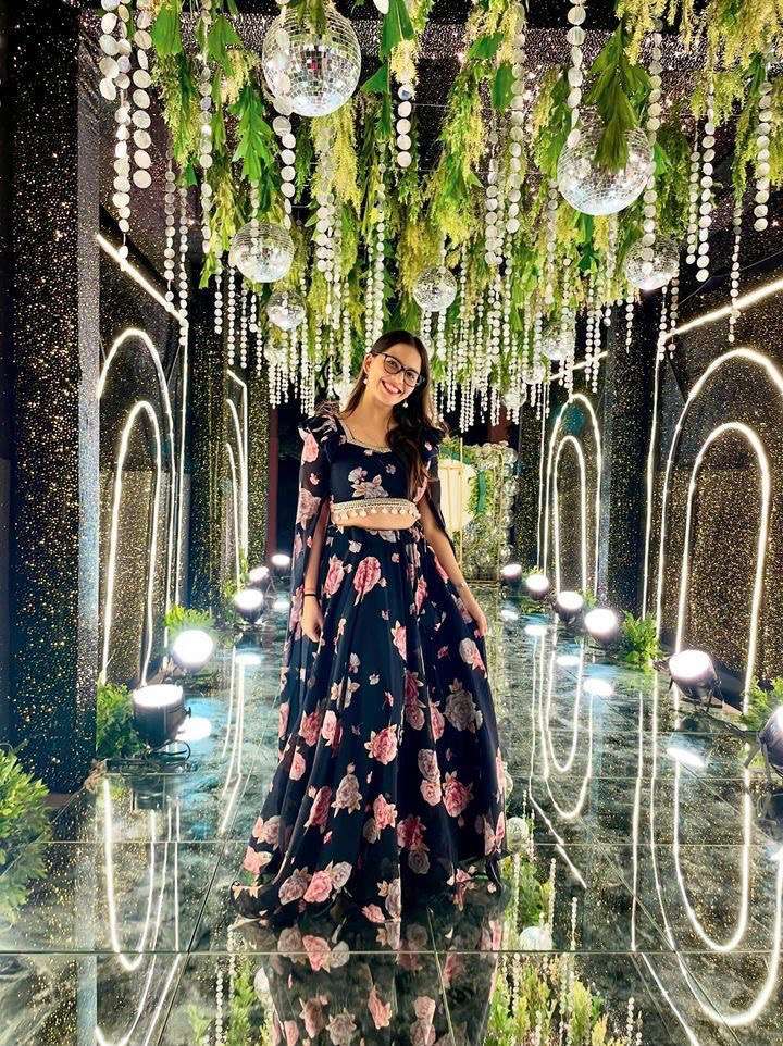 SC 178 LEHENGA CHOLI