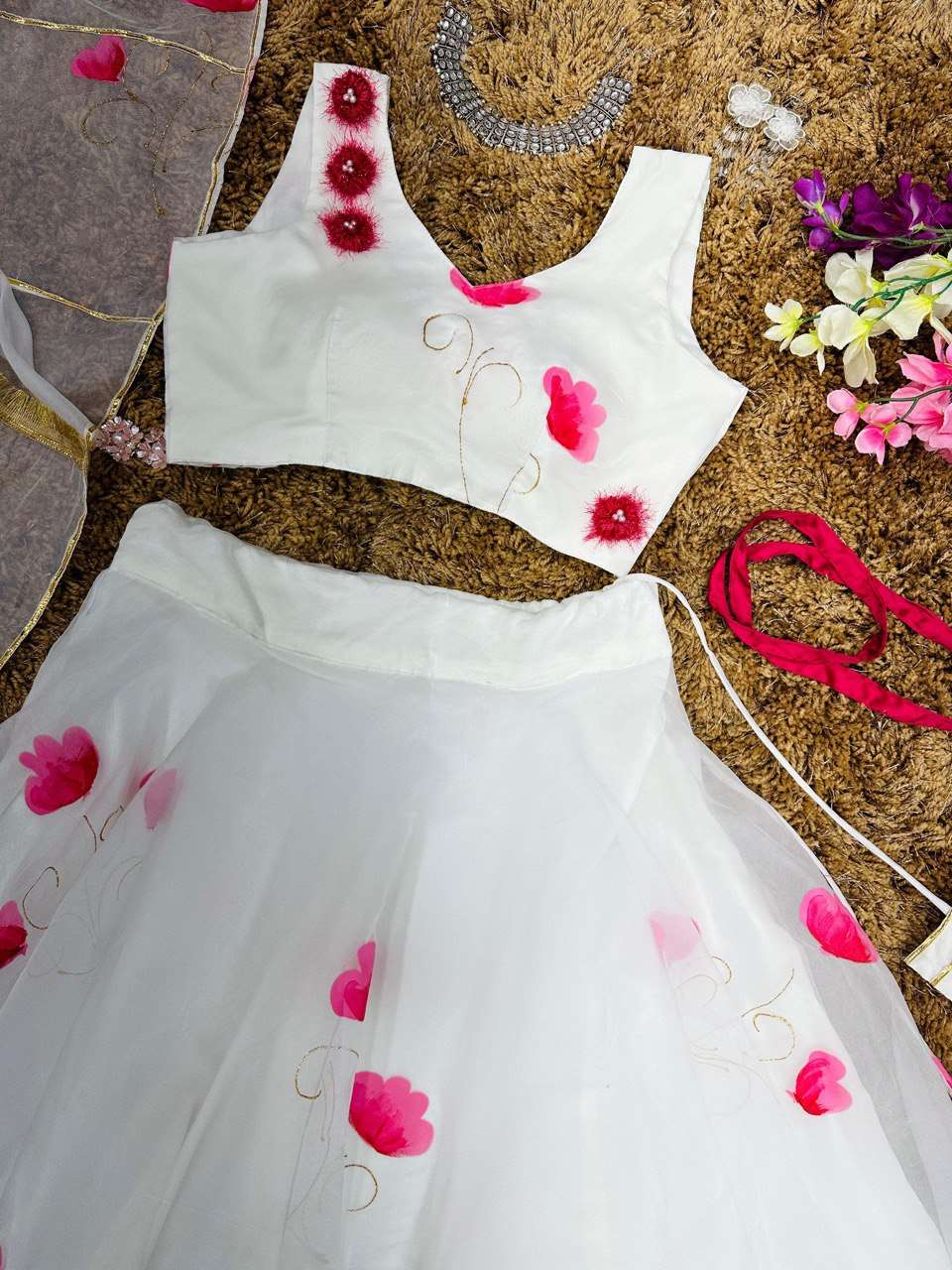 SC 185 LEHENGA CHOLI