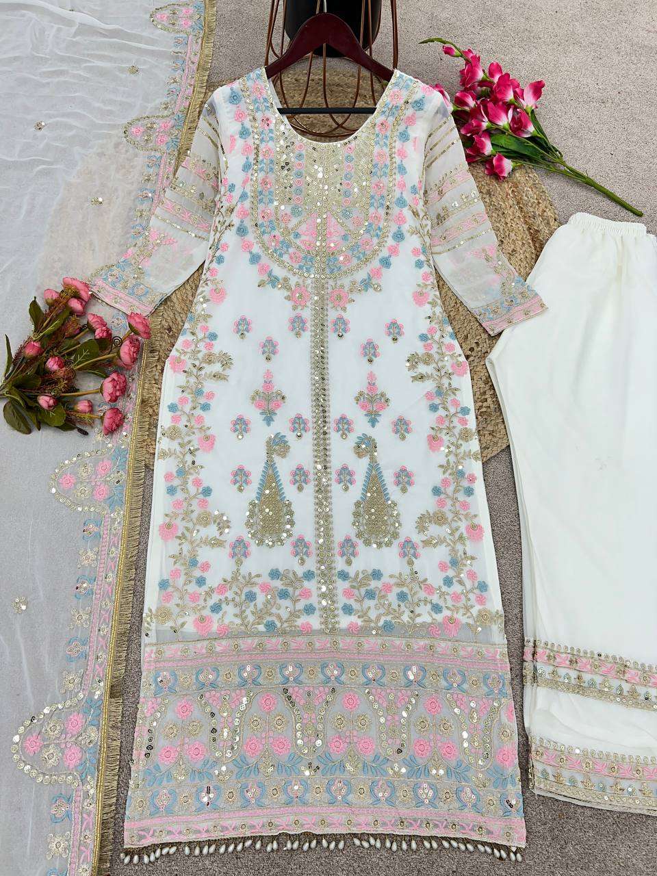 SR 1612 WHITE KURTI SET