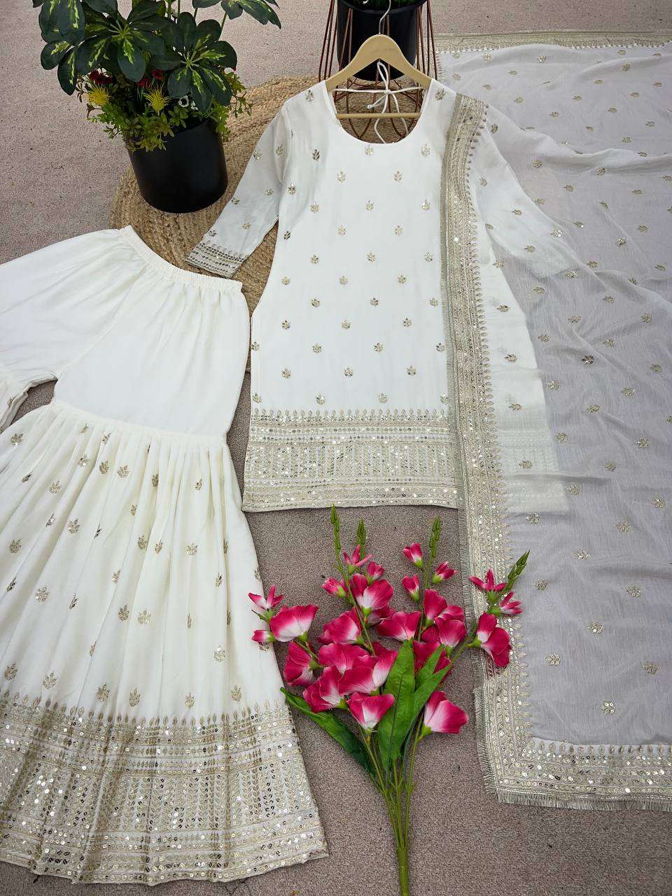 SRK 5143 SHARARA SUIT
