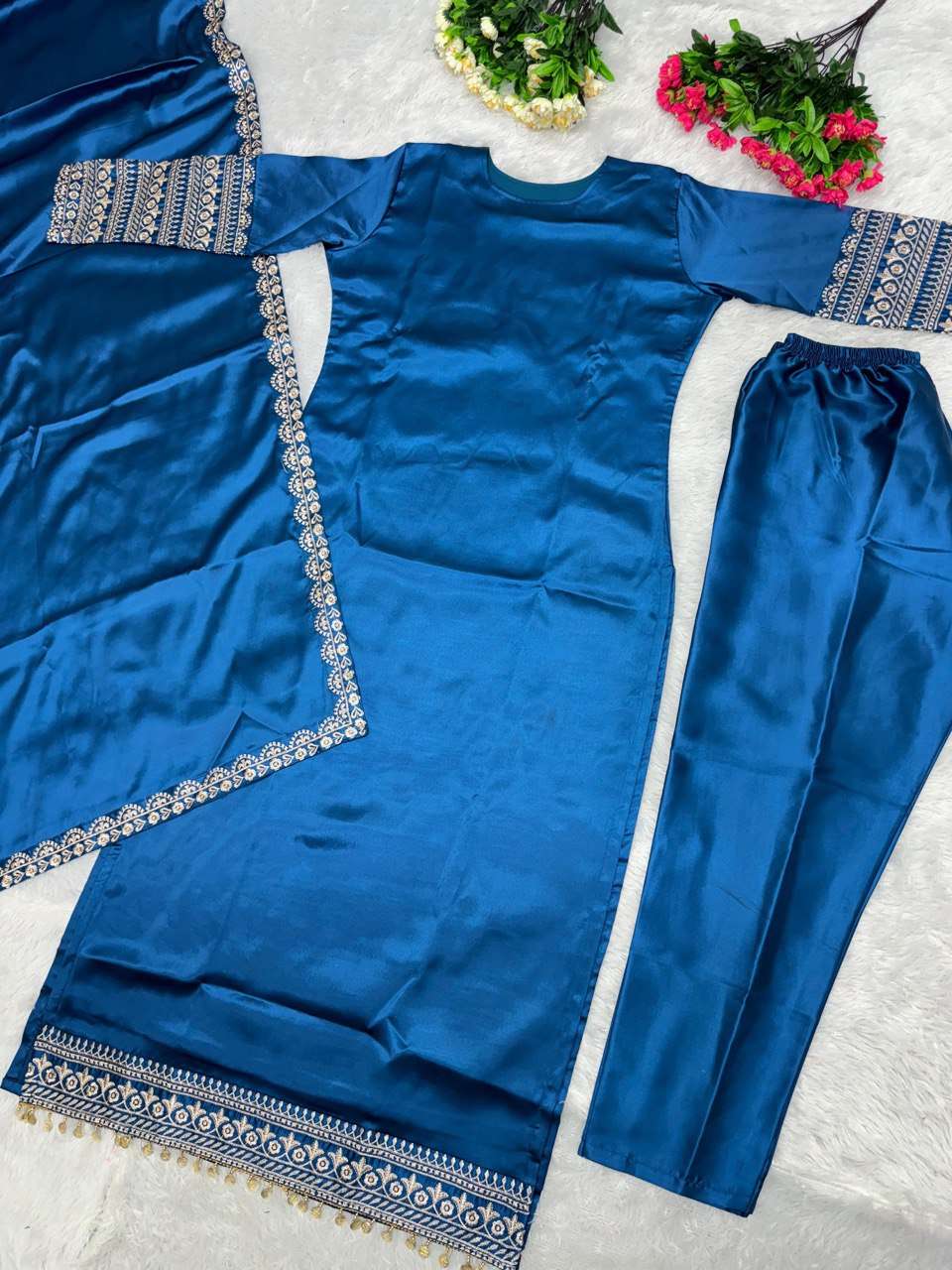ST 142 KURTI SET