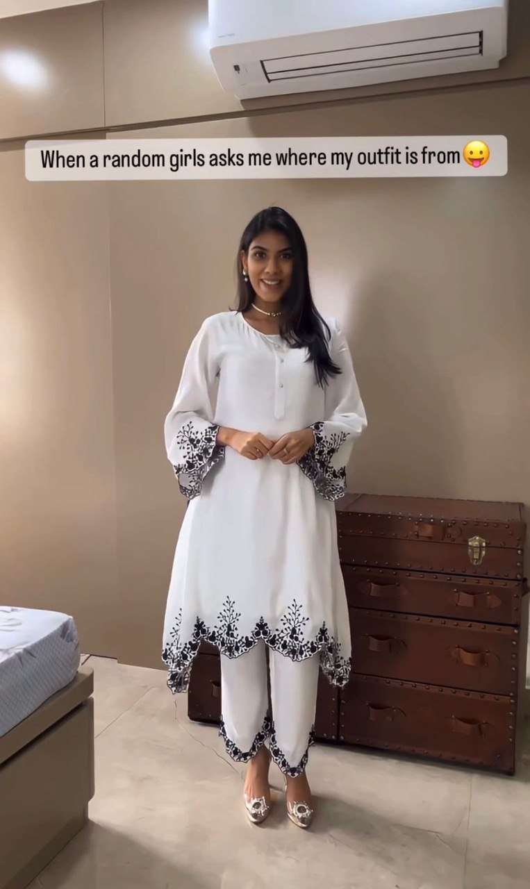 ST 143 KURTI SET