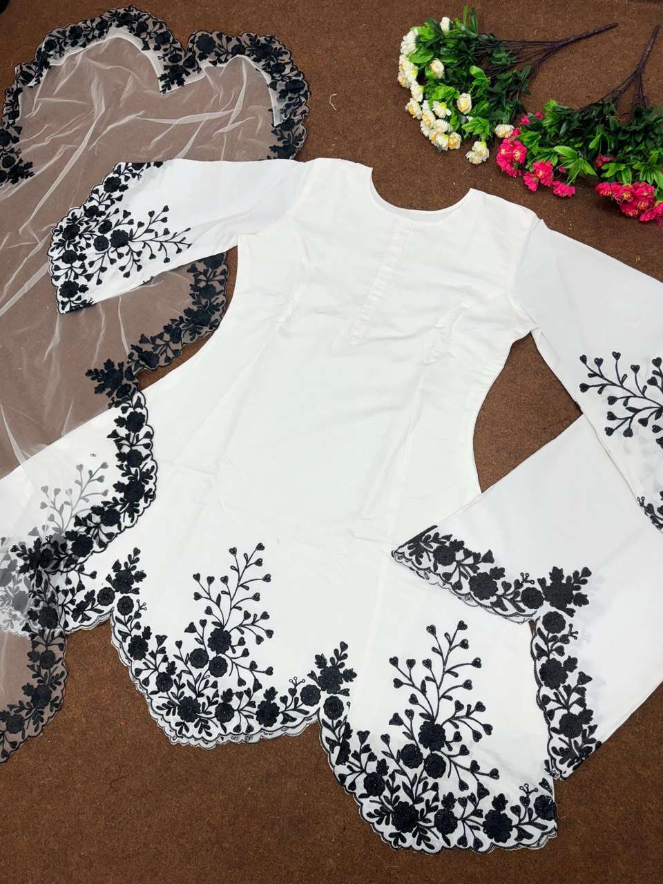 ST 143 KURTI SET