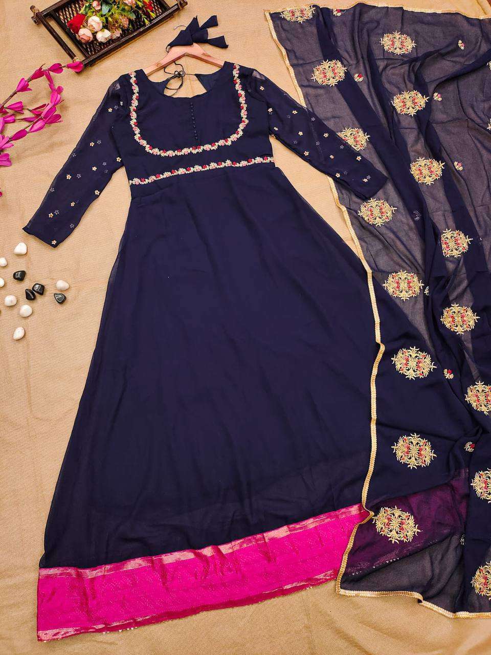 VAD 870 GOWN DUPATTA