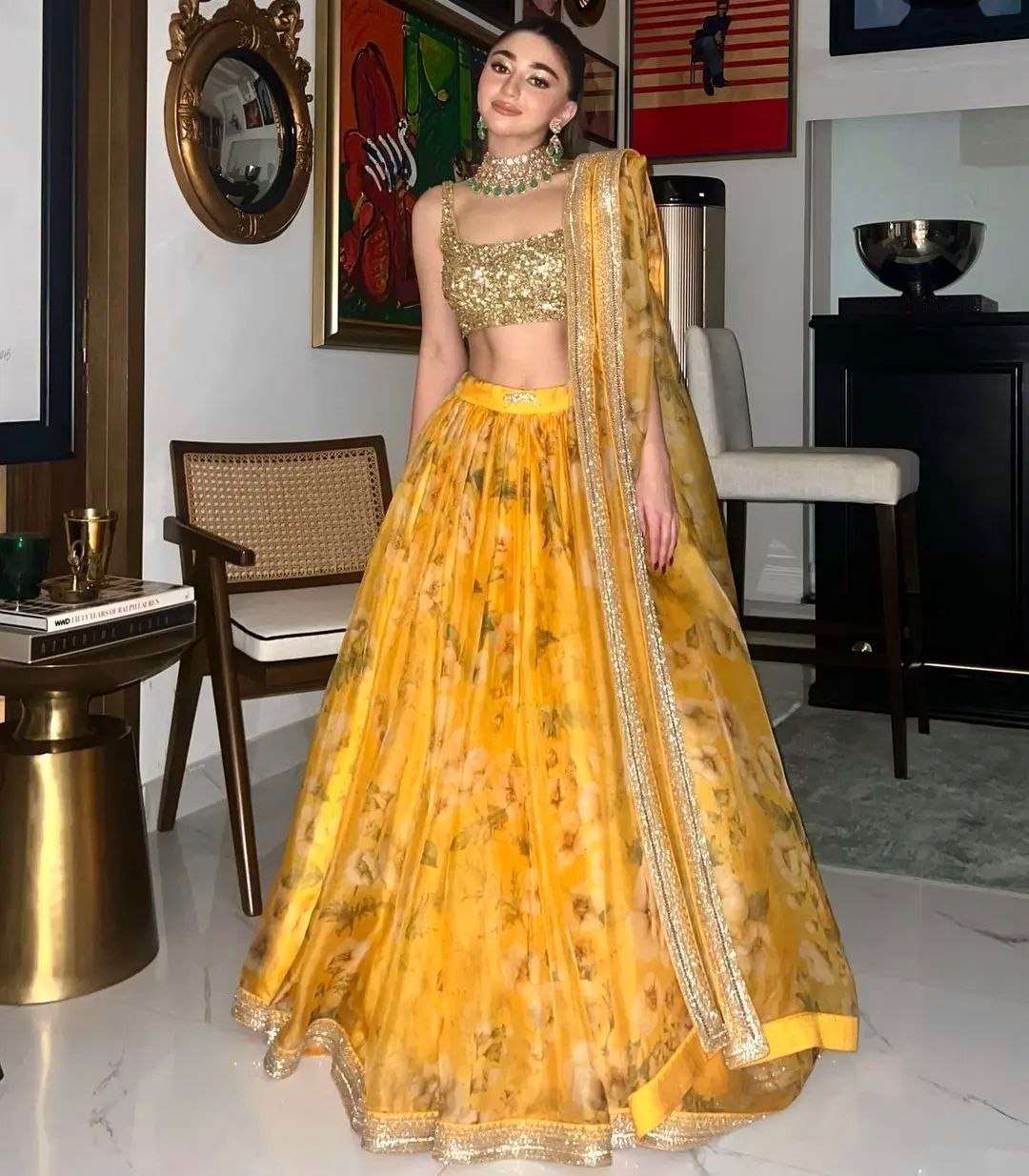 Z 9279 LEHENGA CHOLI