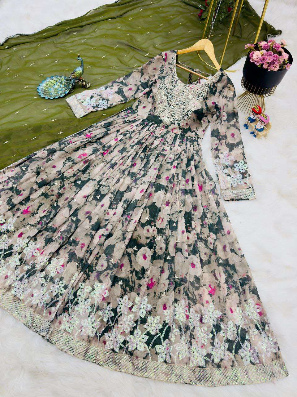 ZD 10087 GOWN DUPATTA