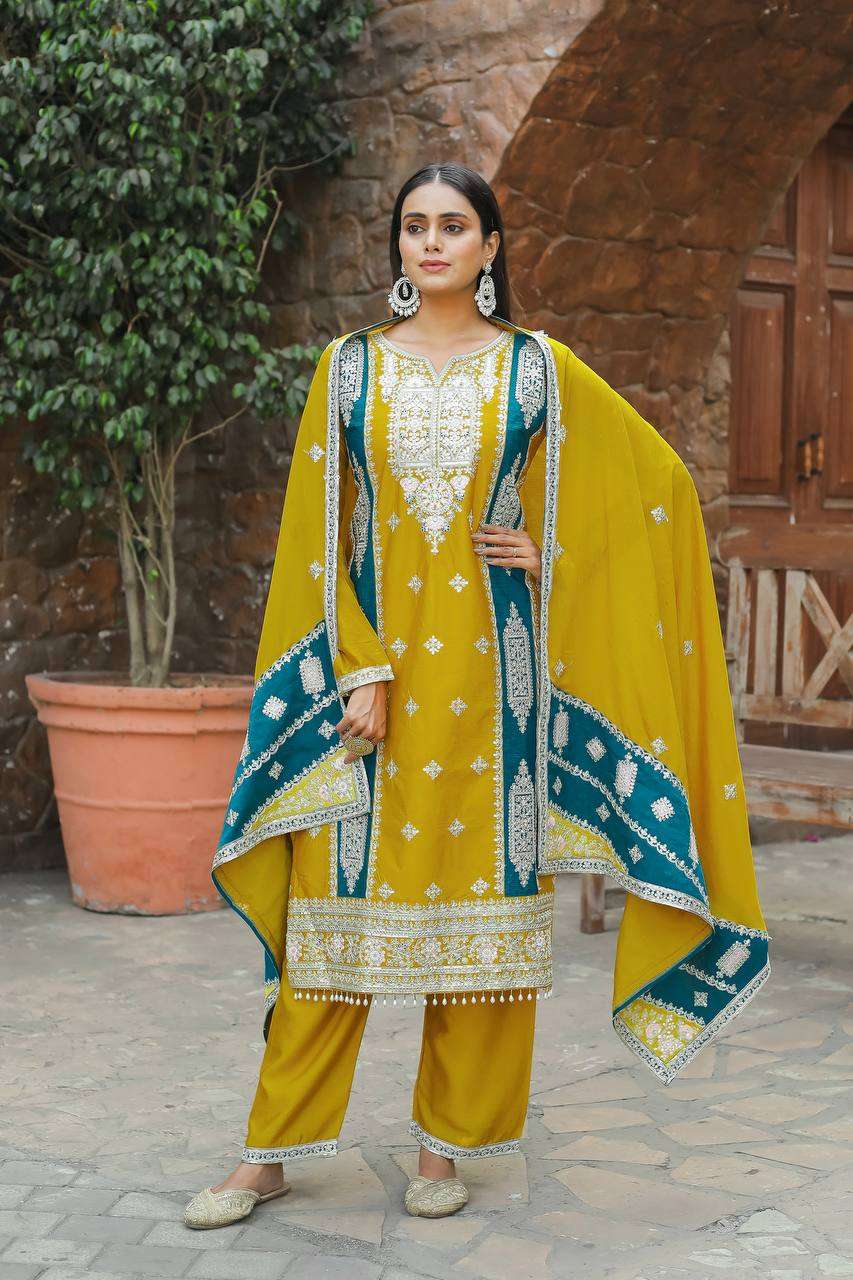 AD 153 KURTI SET