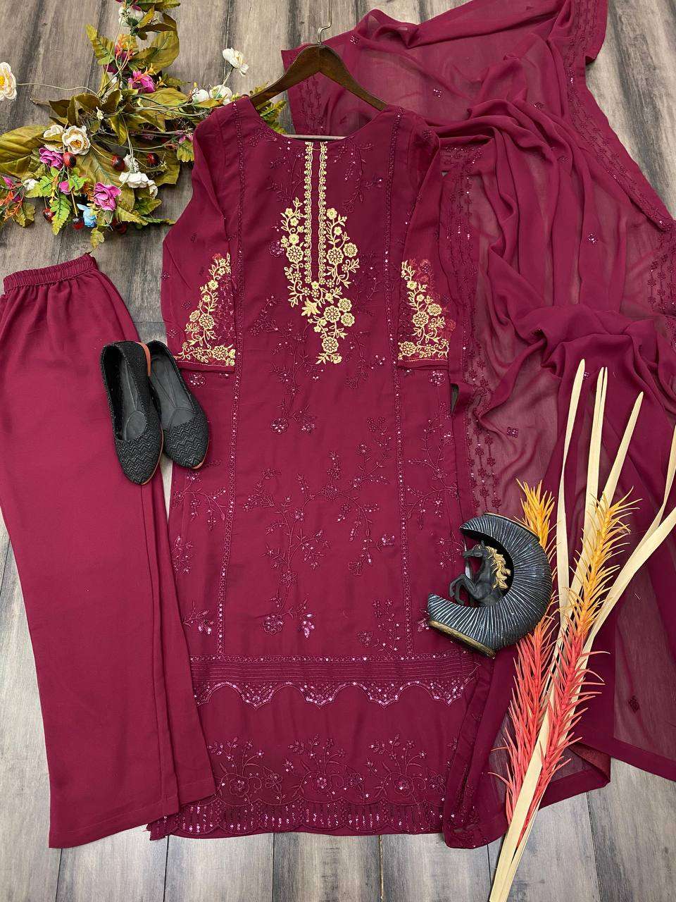 BE 248 KURTI SET