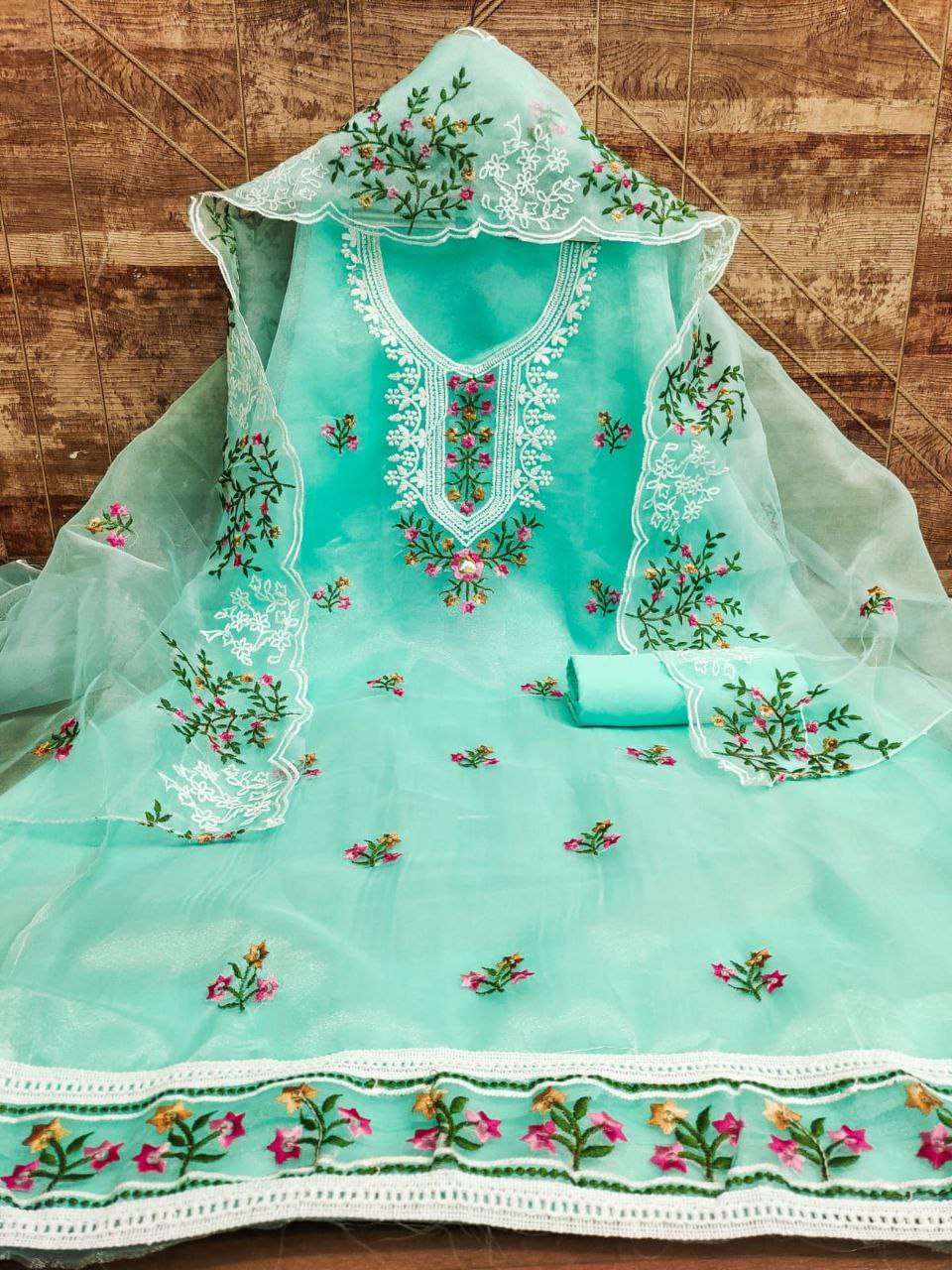 DS 104 DRESS MATERIAL