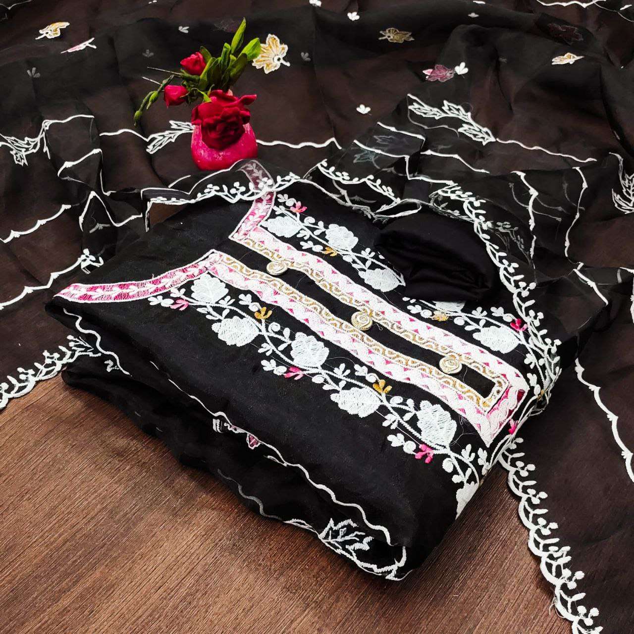 DS 111 DRESS MATERIAL