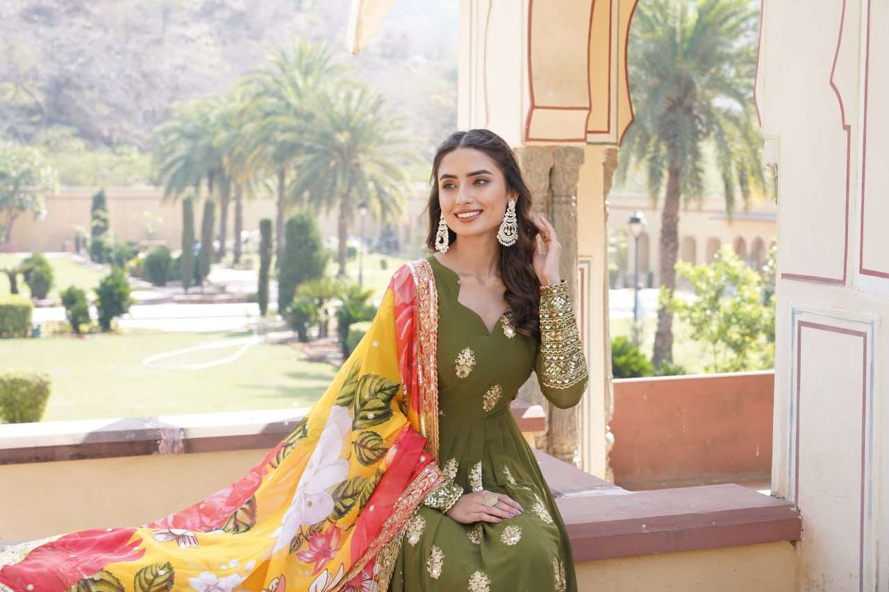 KA 1094 GOWN DUPATTA