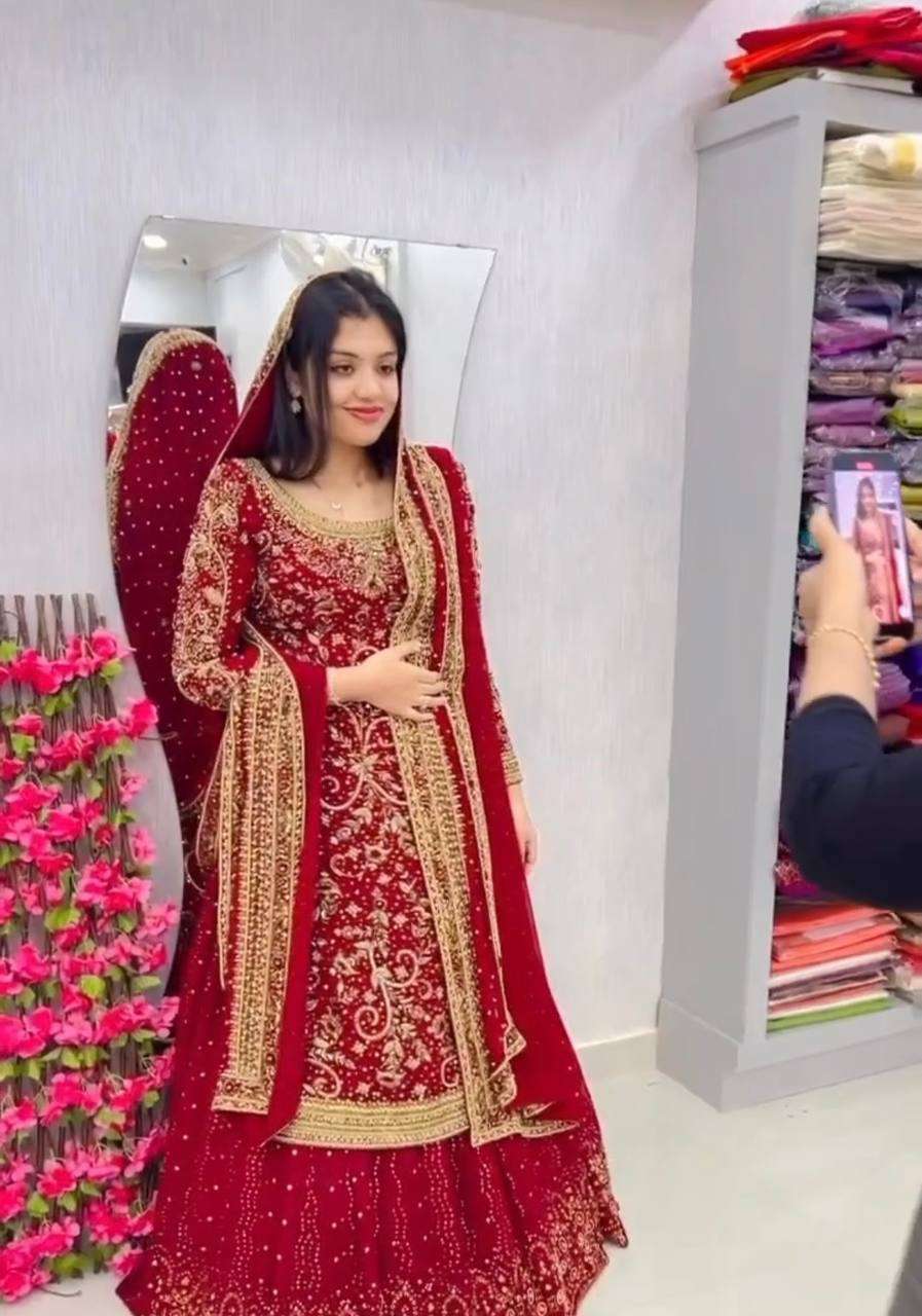 KF 1633 LEHENGA 