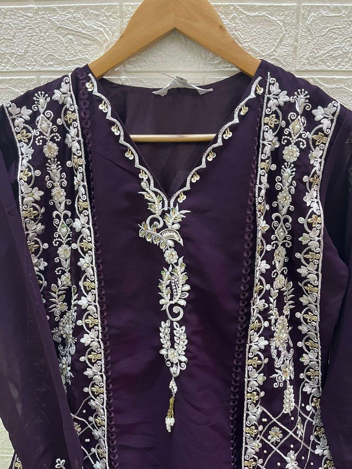 LAXURIA TRENDZ D NO 1373 GEORGETTE BEAUTIFUL DESIGNER SUIT