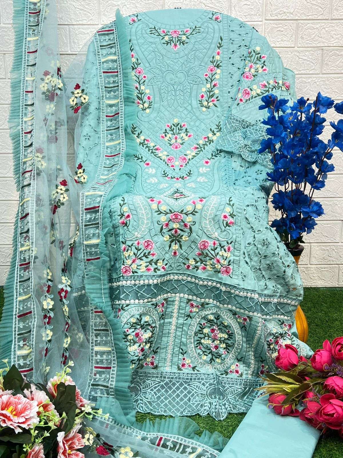 MEHBOOB TEX D NO 1371 AND 1372 COTTON CHIKANKARI SUIT