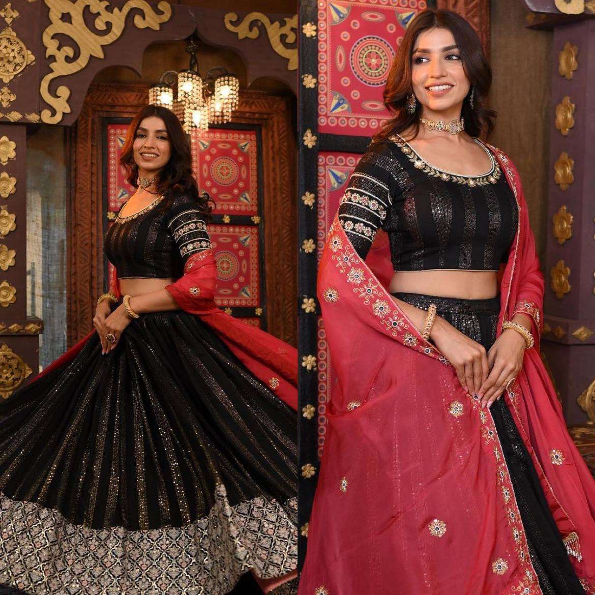 MF 410 LEHENGA CHOLI