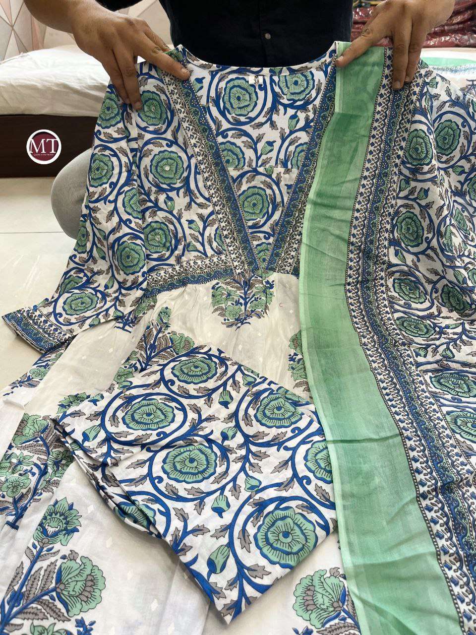 MRT 111 KURTI SET