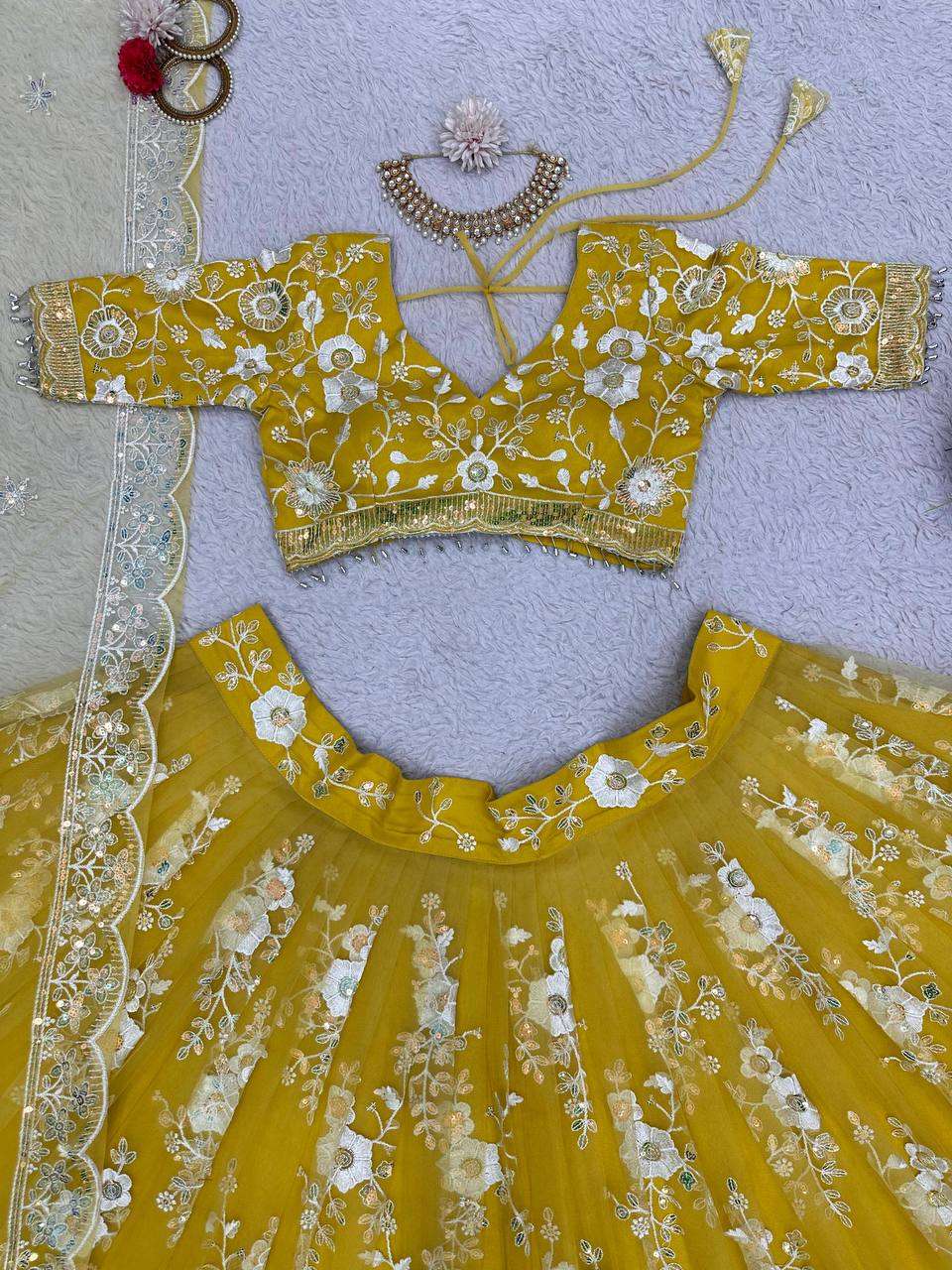 QRC 231 LEHENGA CHOLI