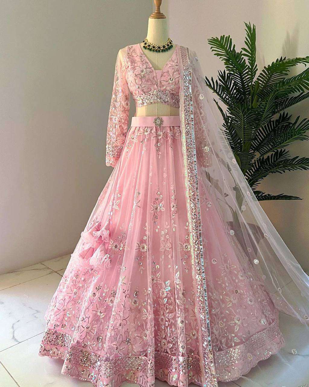 QRC 232 LEHENGA CHOLI
