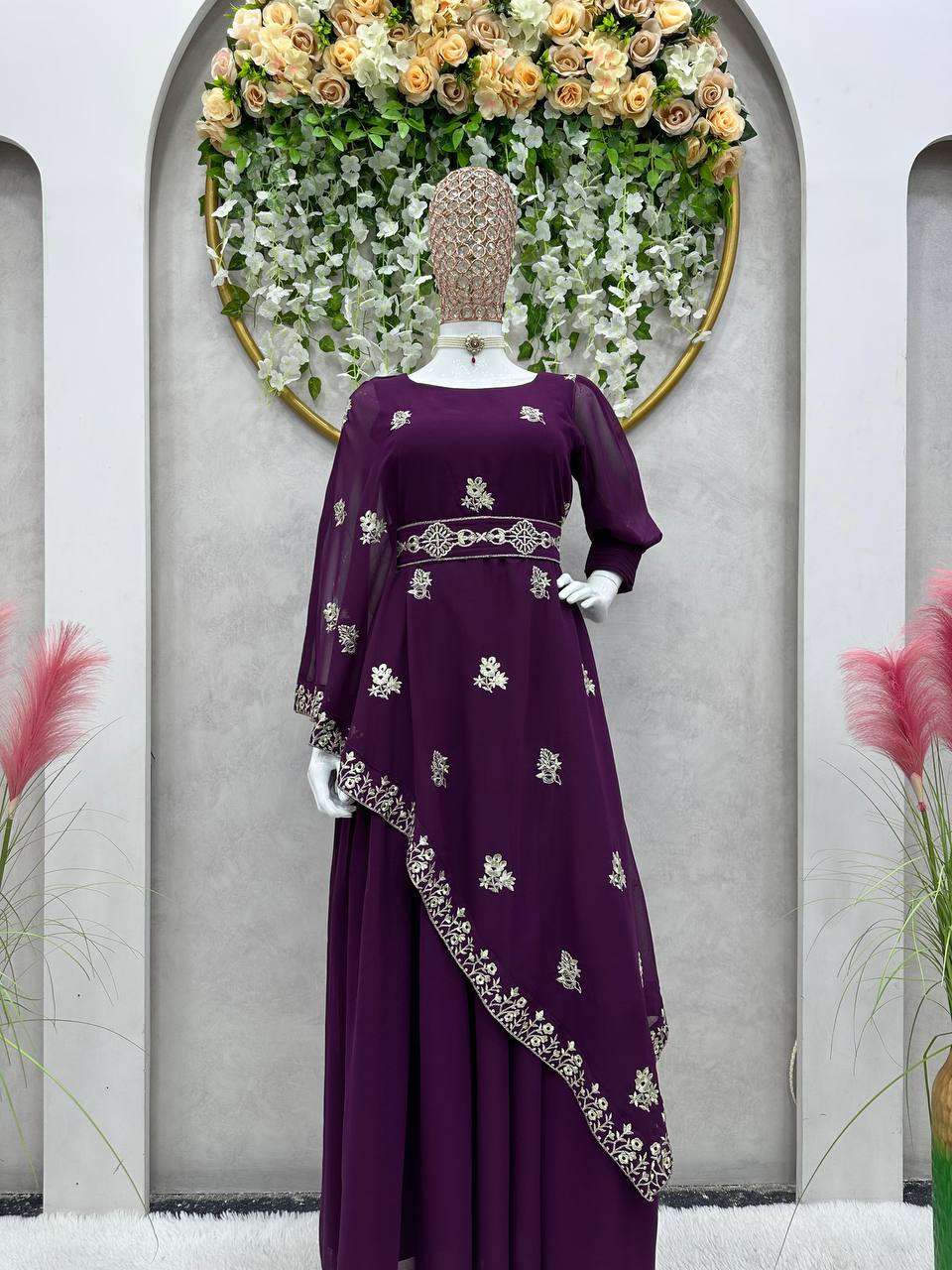 RTC 5680 GOWN SET