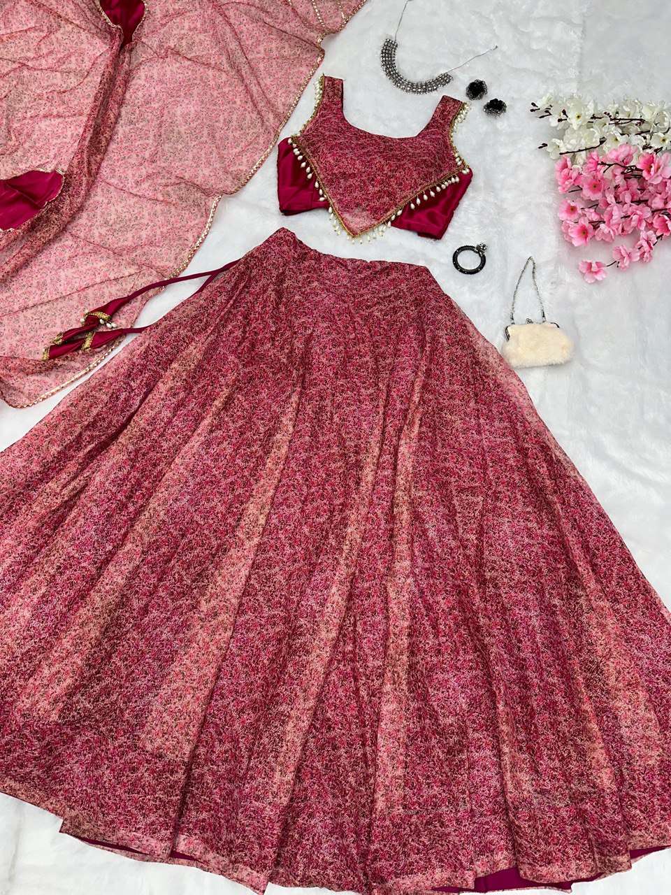 SC 169 LEHENGA CHOLI