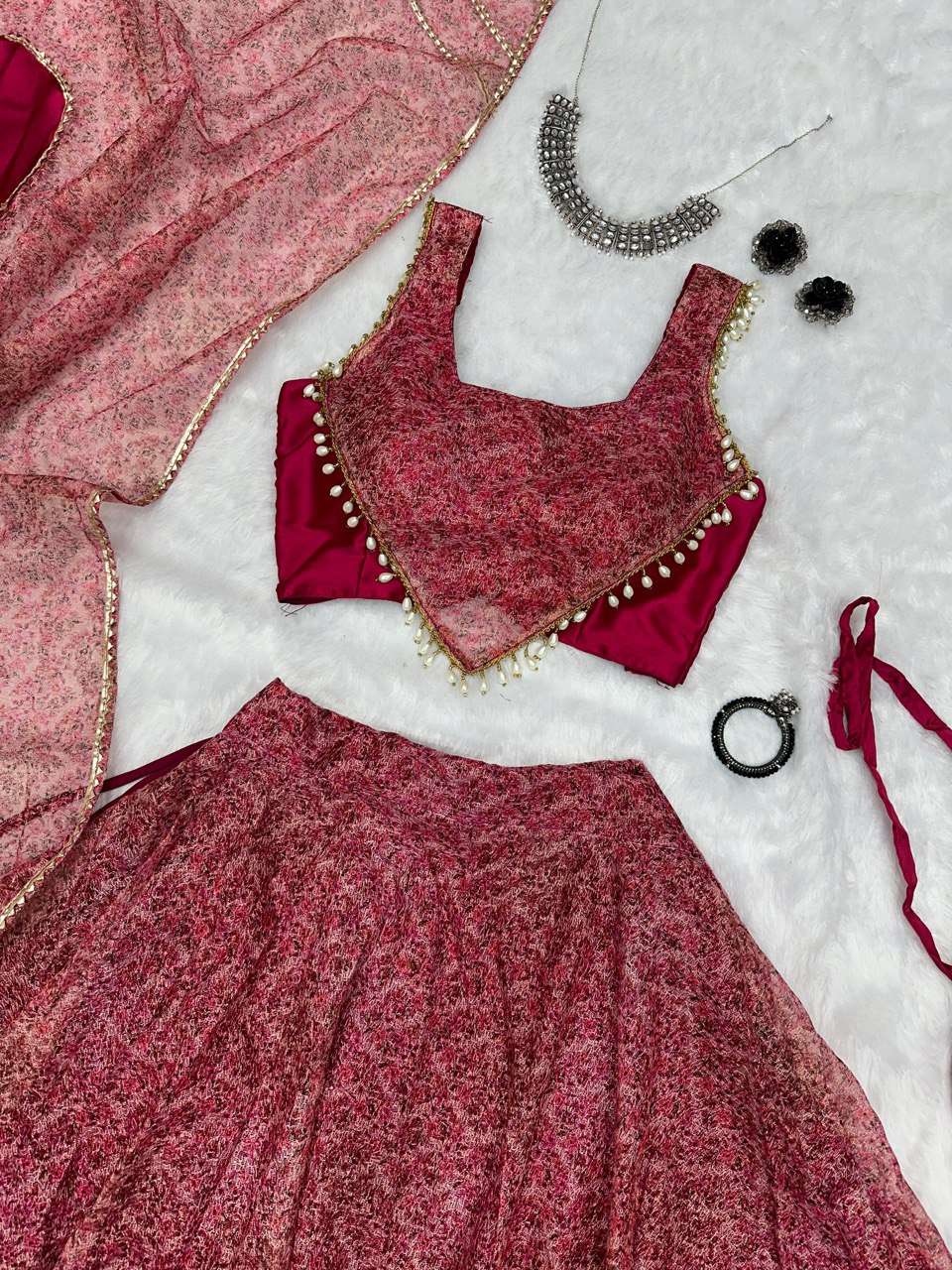 SC 169 LEHENGA CHOLI