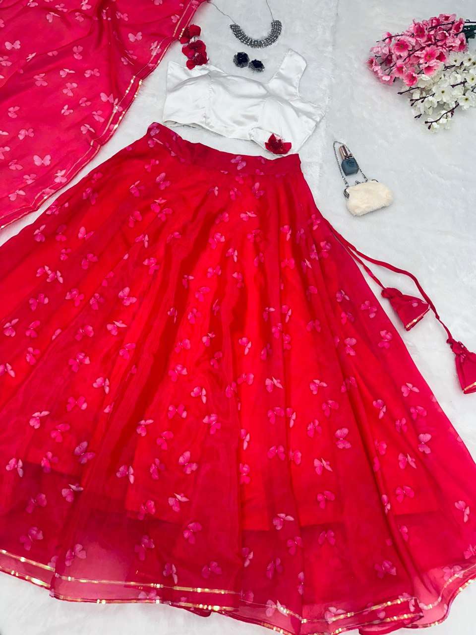 SC 186 LEHENGA CHOLI