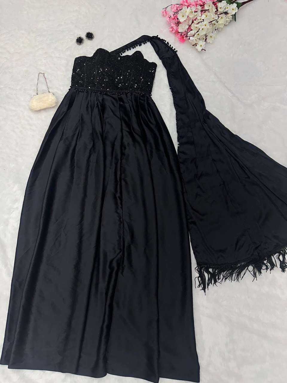 SC 190 GOWN SET
