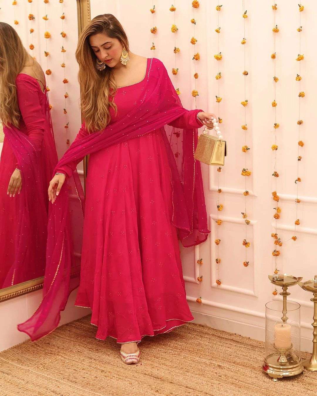 SRK 5076 GOWN SET