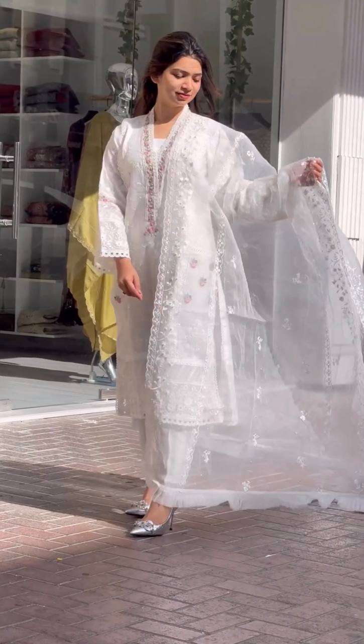 ST 149 KURTI SET