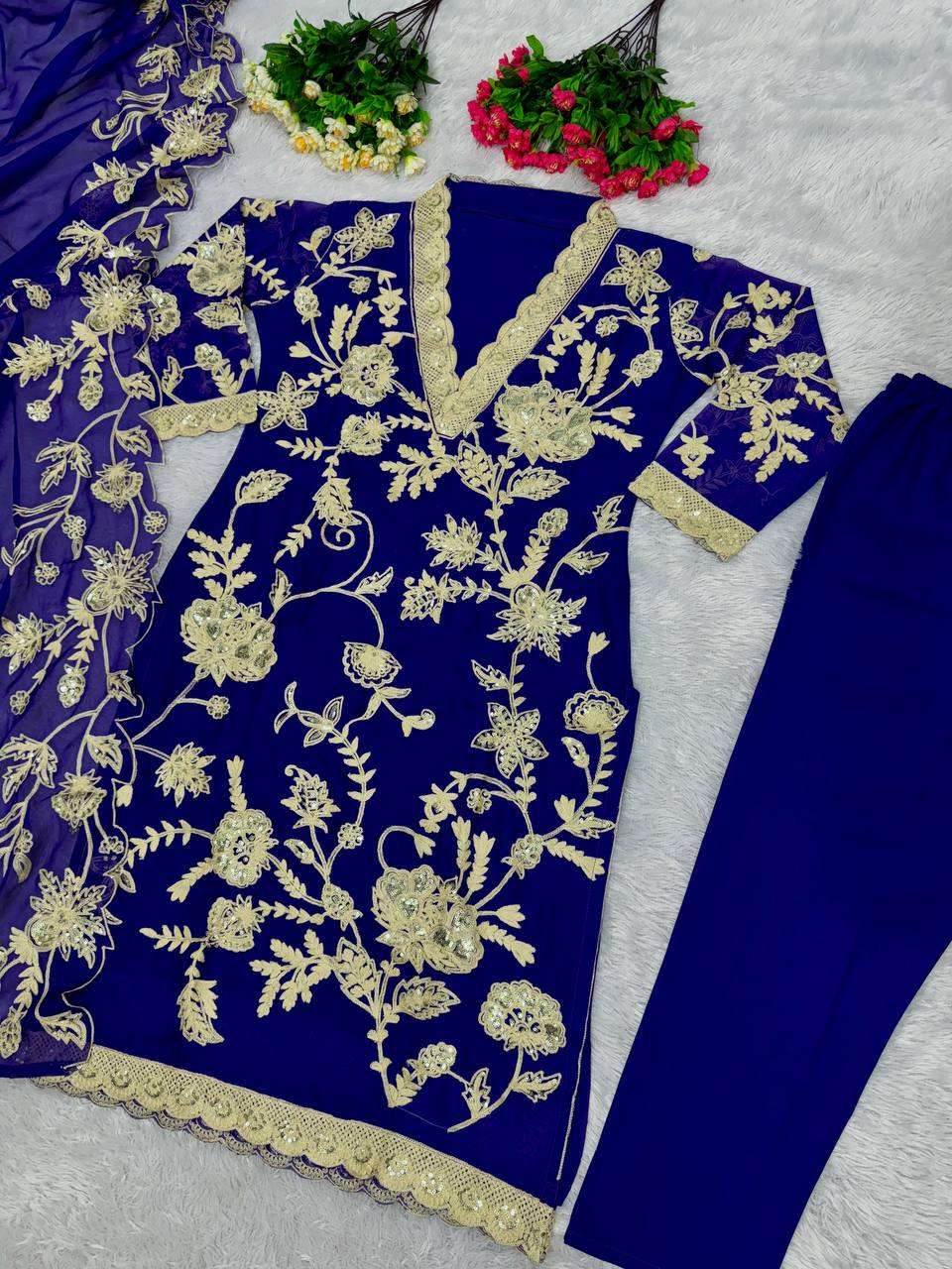 ST 152 KURTI SET