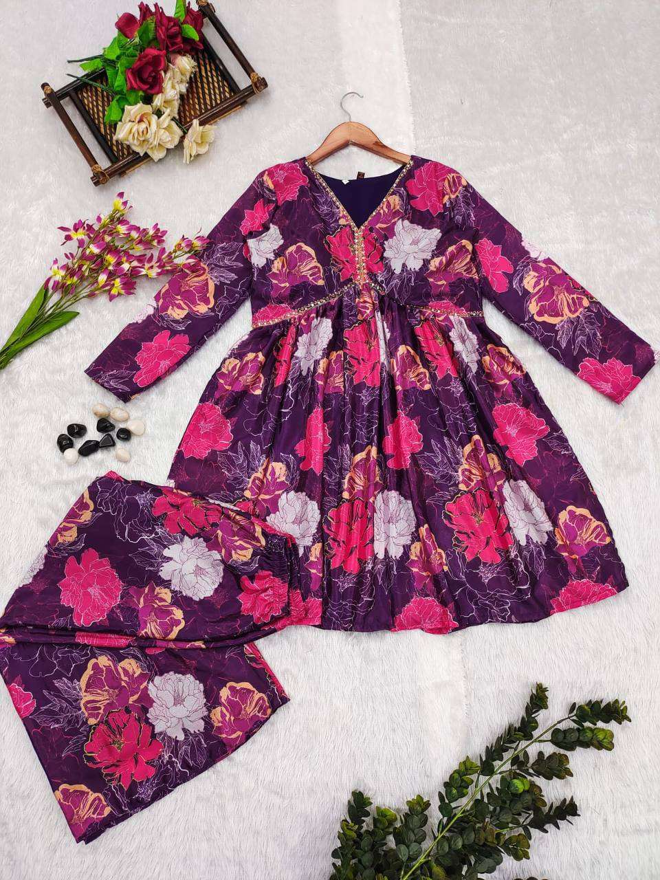 VAD 894 KURTI SET