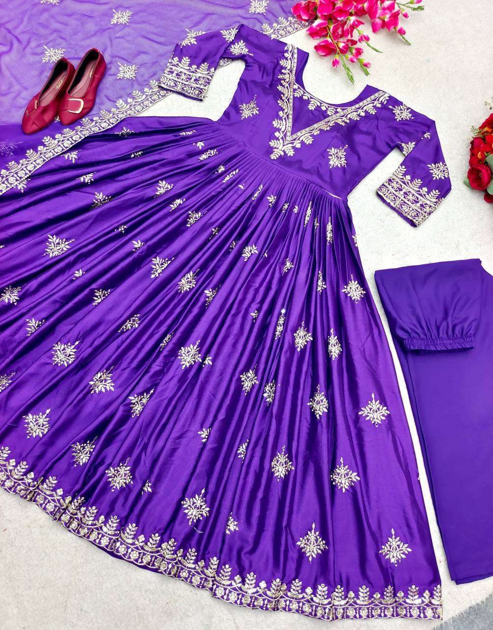 WW 1083 GOWN SET