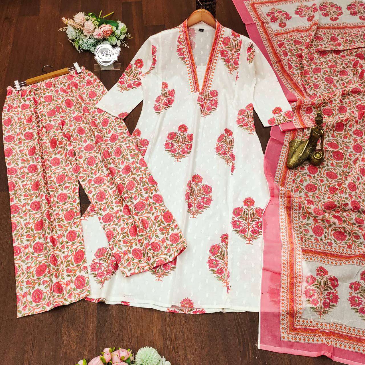X ANGLE 101 KURTI SET