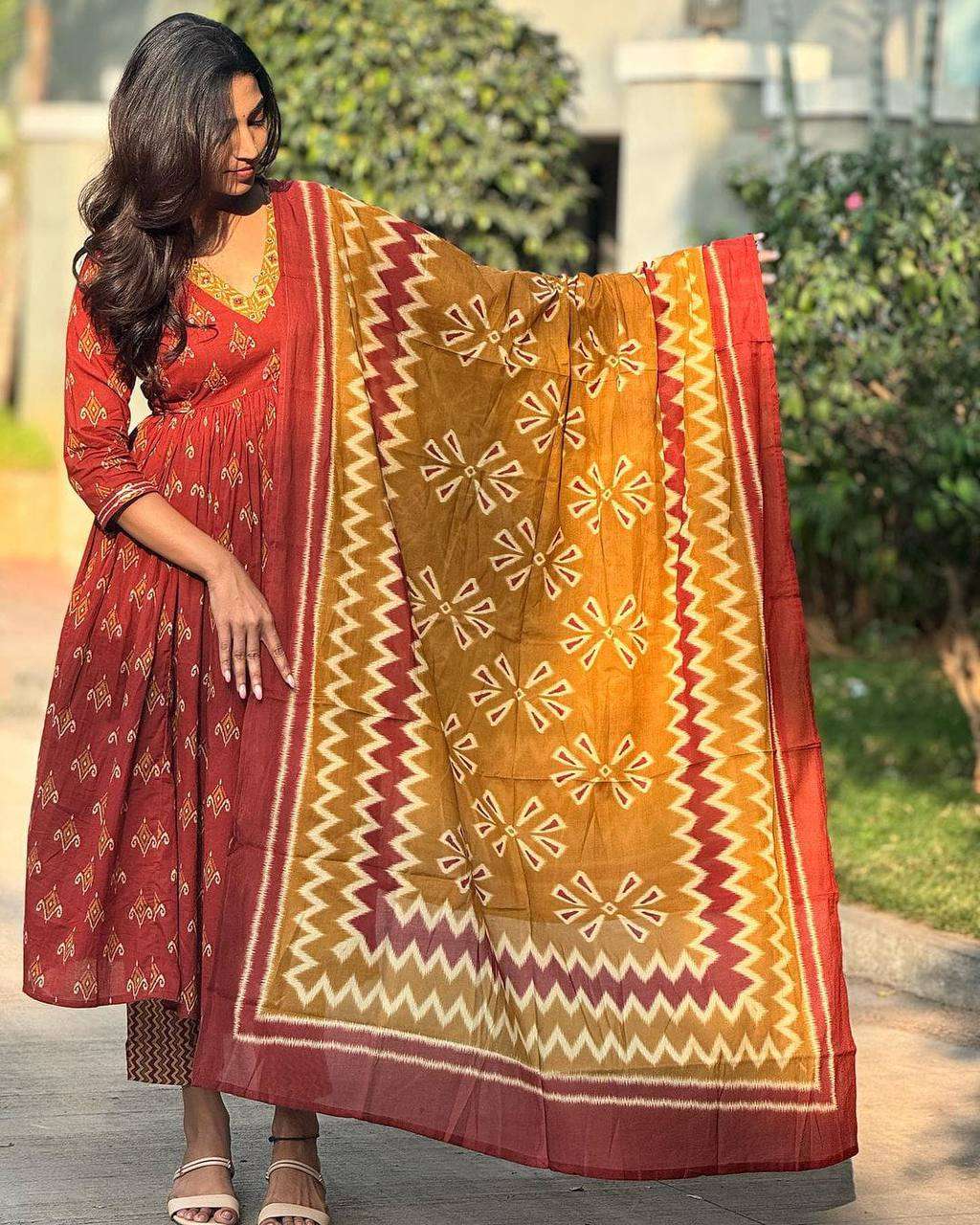 X ANGLE ANARKALI KURTI