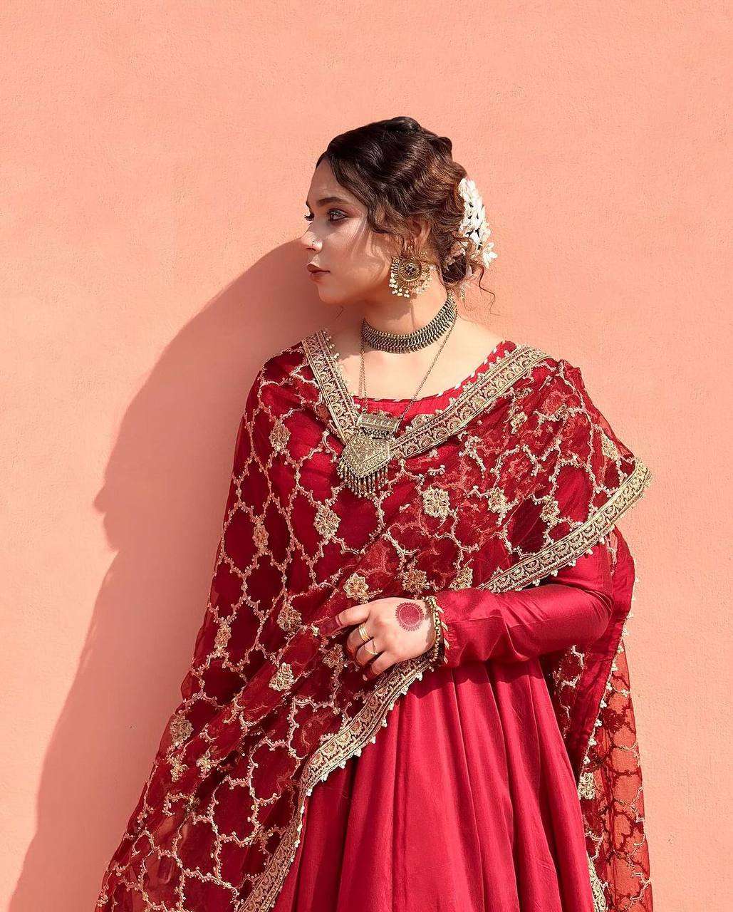 ZSR 3063 GOWN DUPATTA