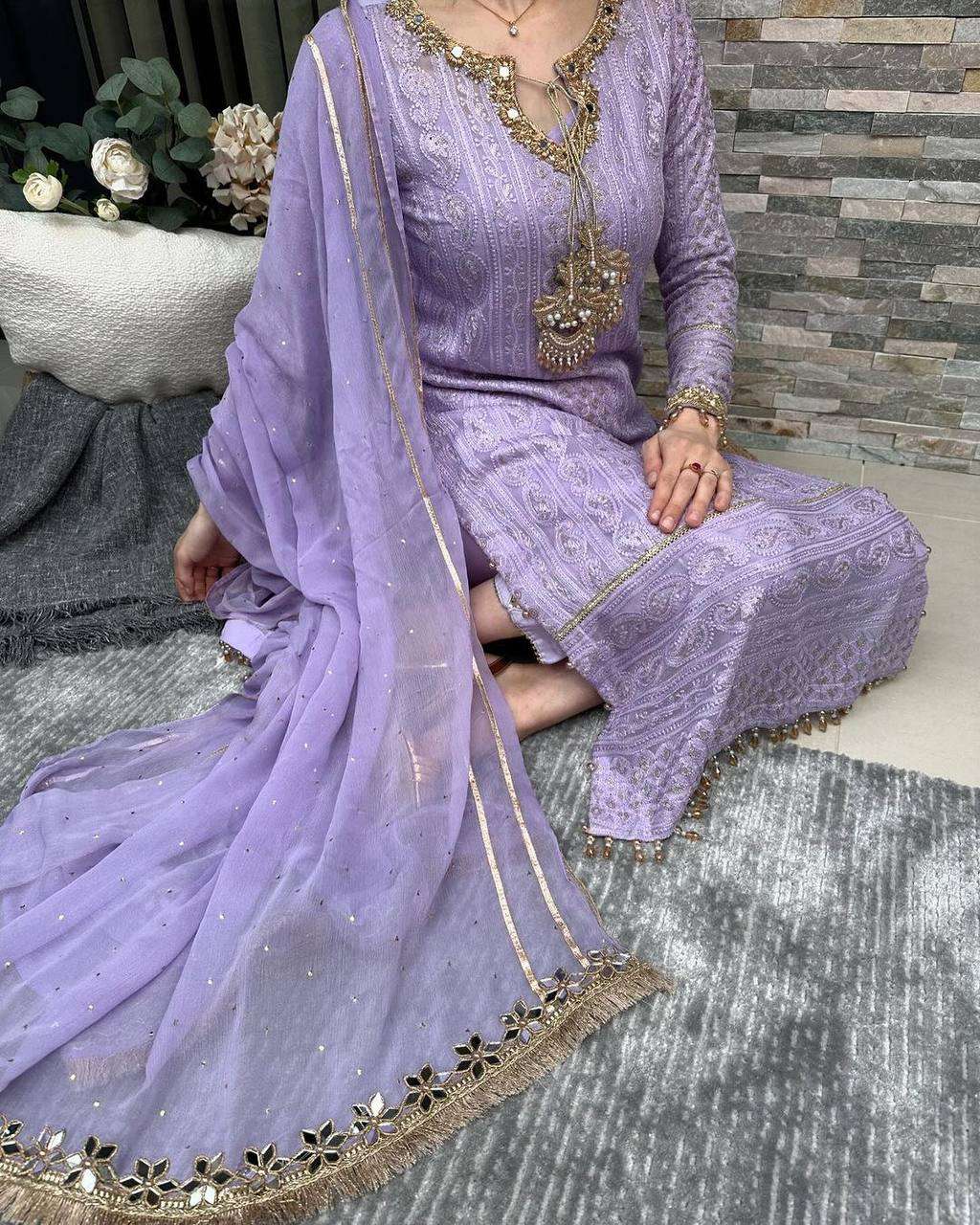 AD 156 KURTI SET