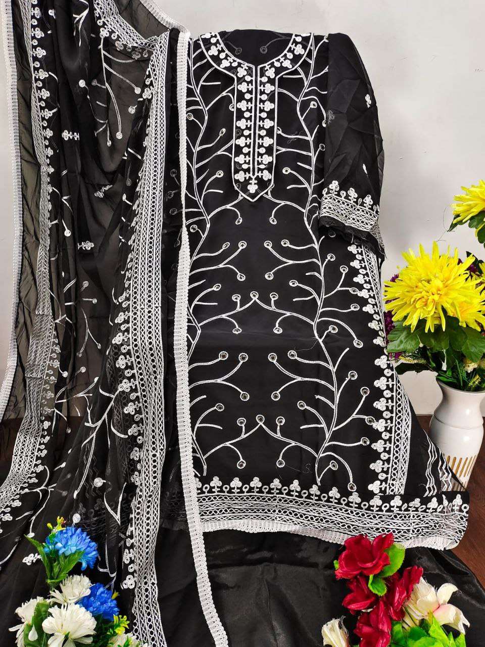DS 118 DRESS MATERIAL