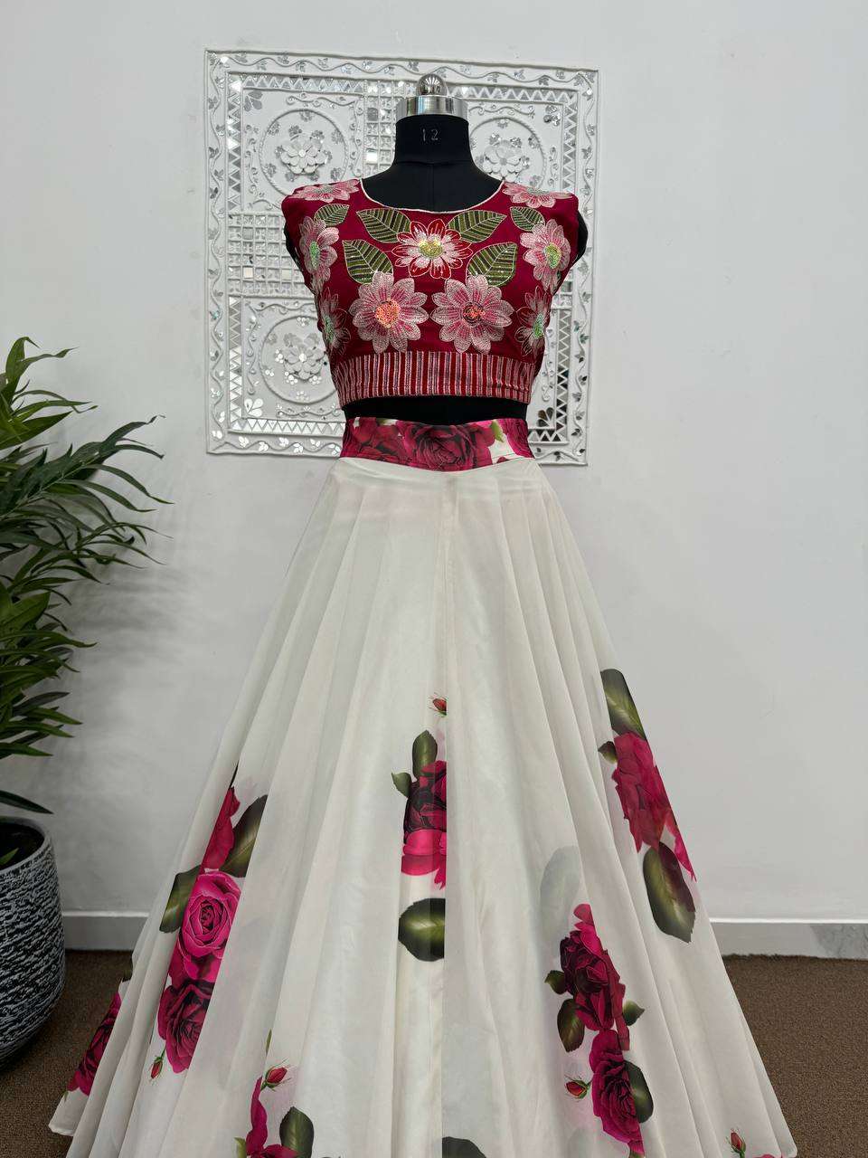 HK 1627 LEHENGA CHOLI