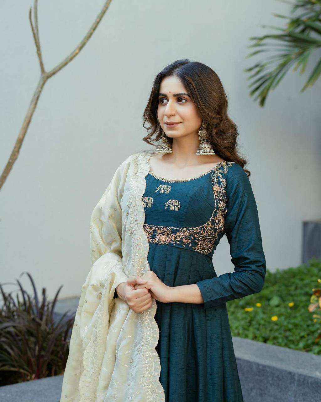 KD 1450 GOWN DUPATTA