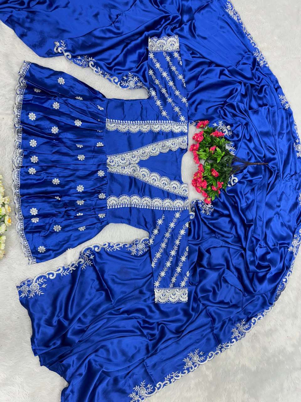 ST 156 TOP SAREE