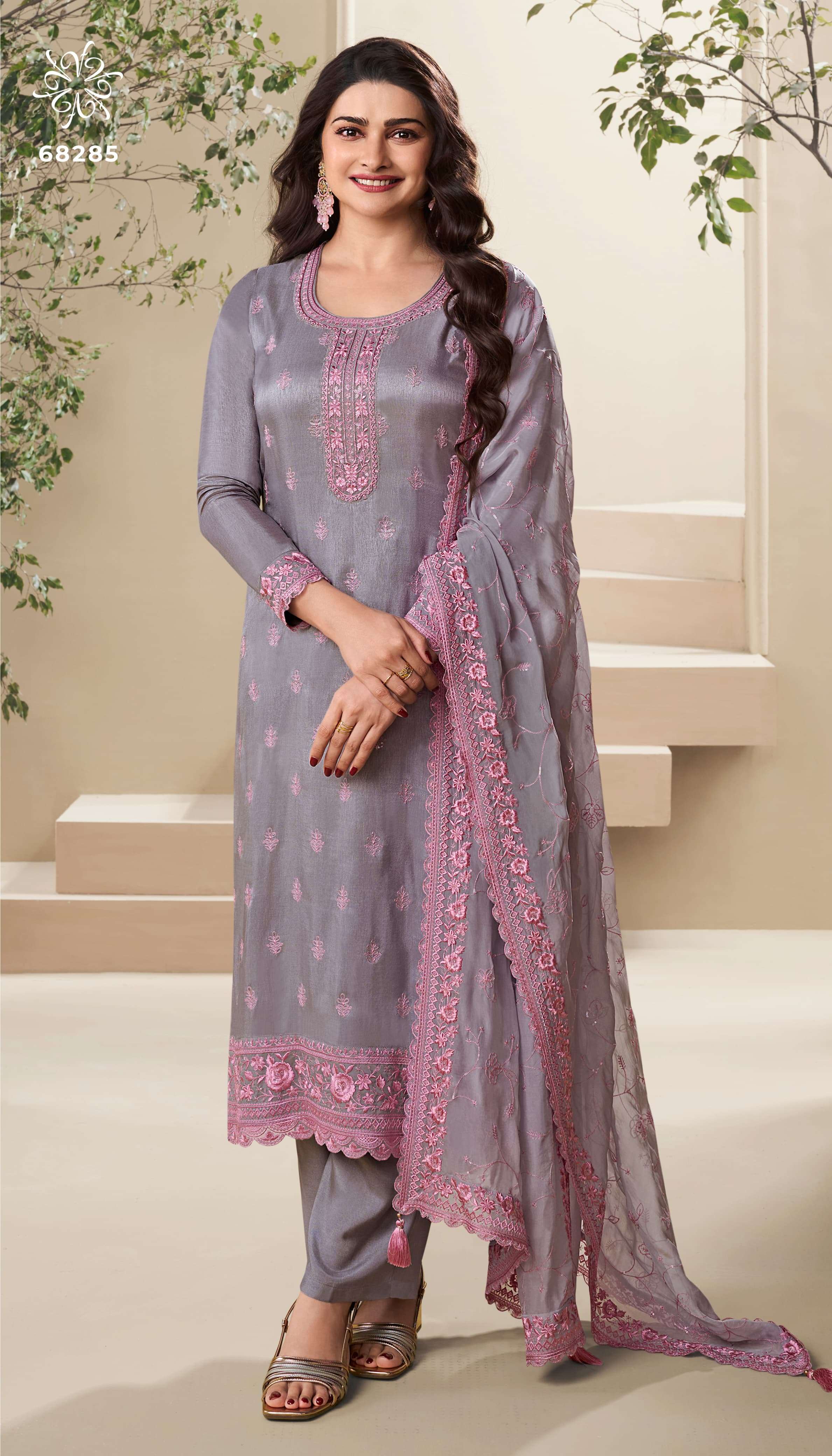 VINAY FASHION KULEESH NUTAN DOLA SILK DESIGNER HEAVY SUIT