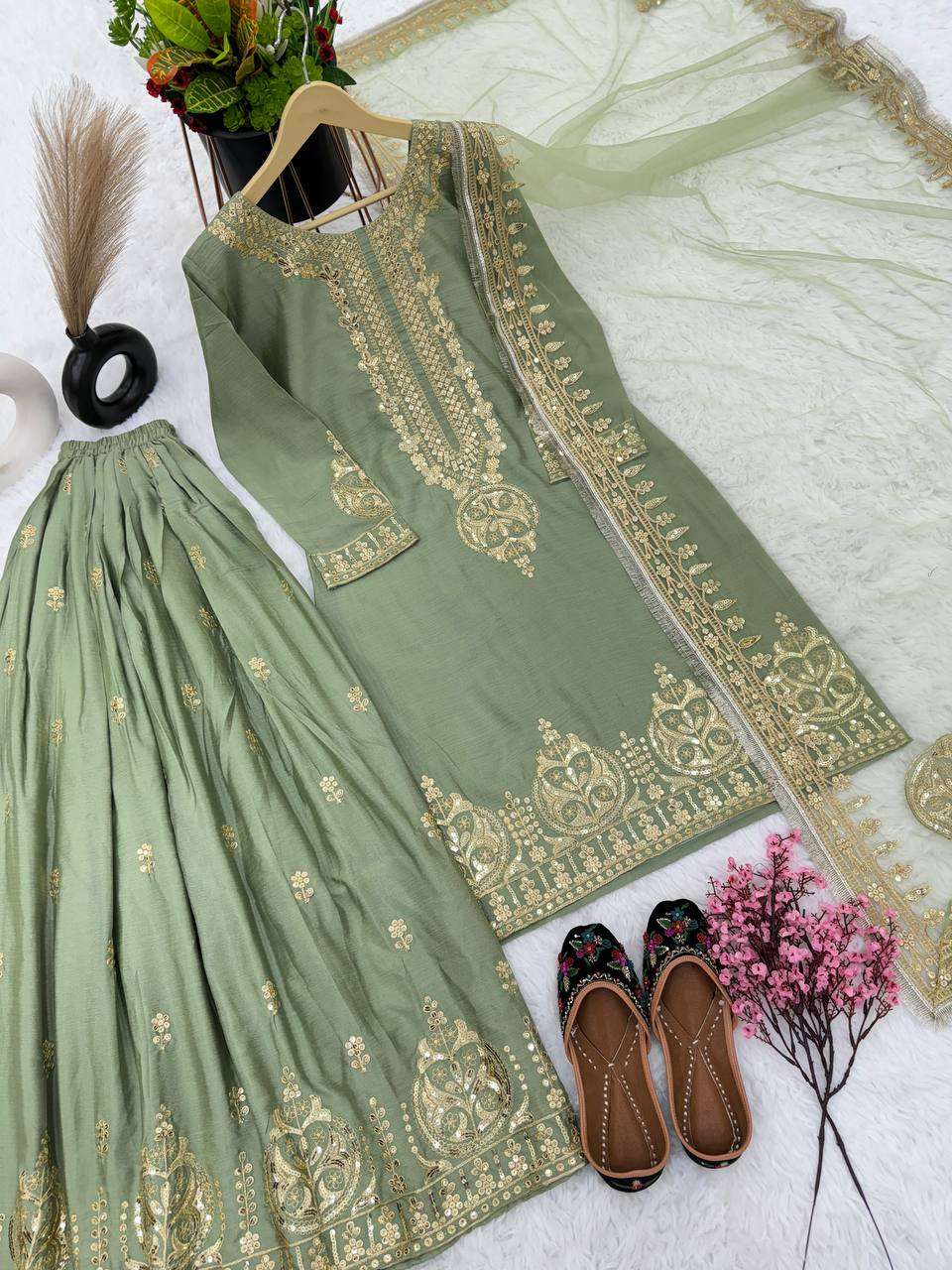 ZF 375 SHARARA SUIT
