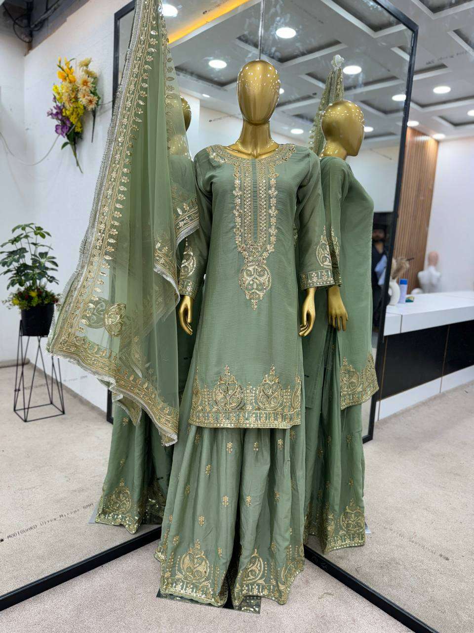 ZF 375 SHARARA SUIT