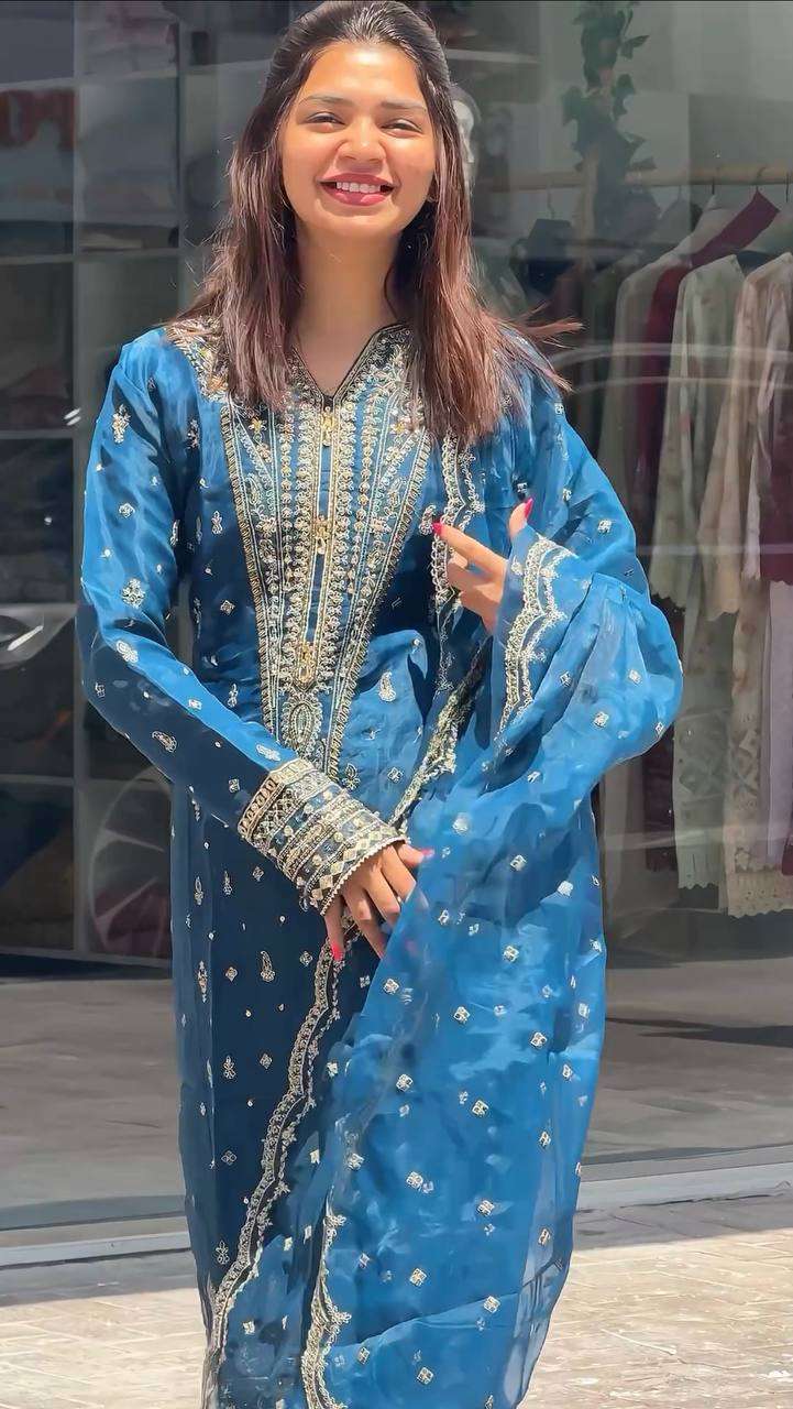 AD 162 KURTI SET