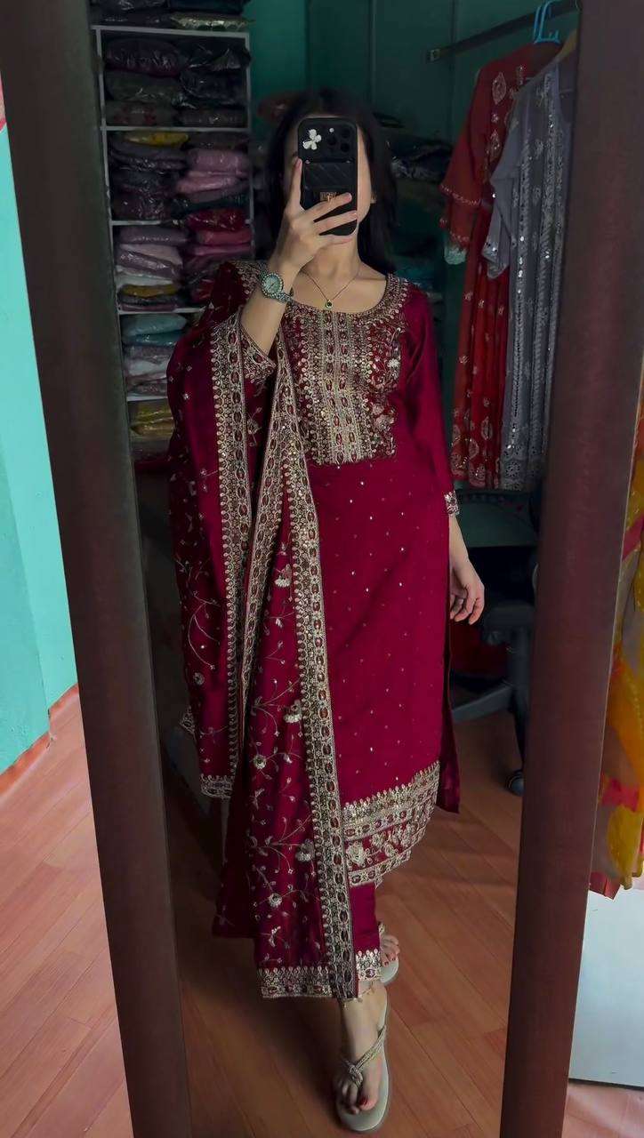 AD 163 KURTI SET
