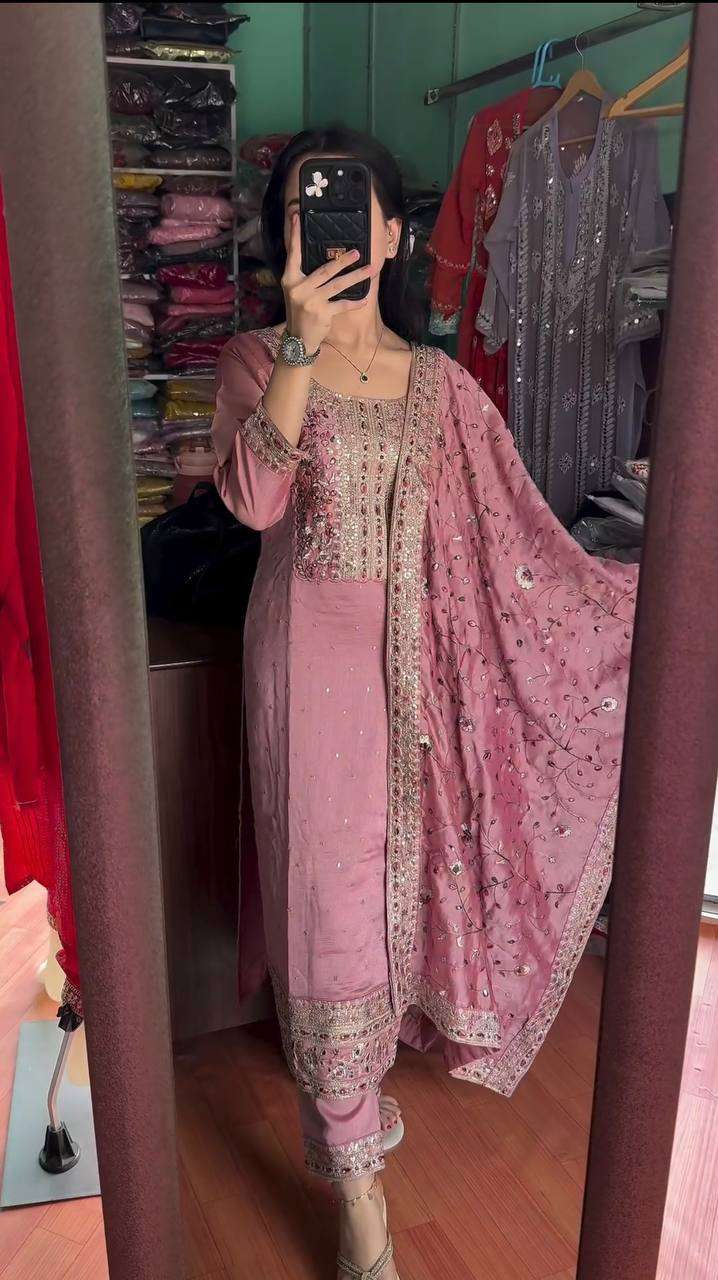 AD 163 KURTI SET