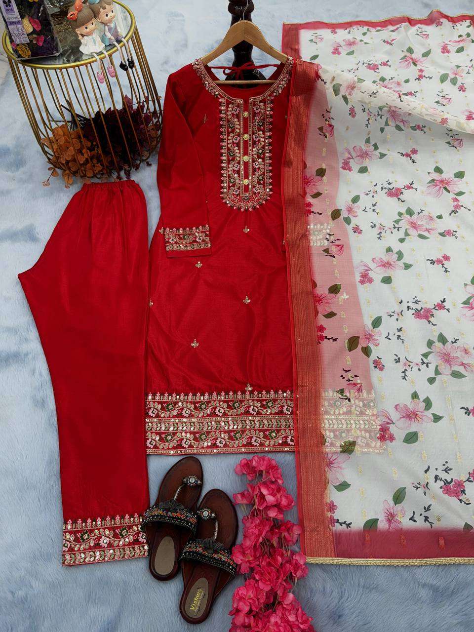 AD 164 KURTI SET