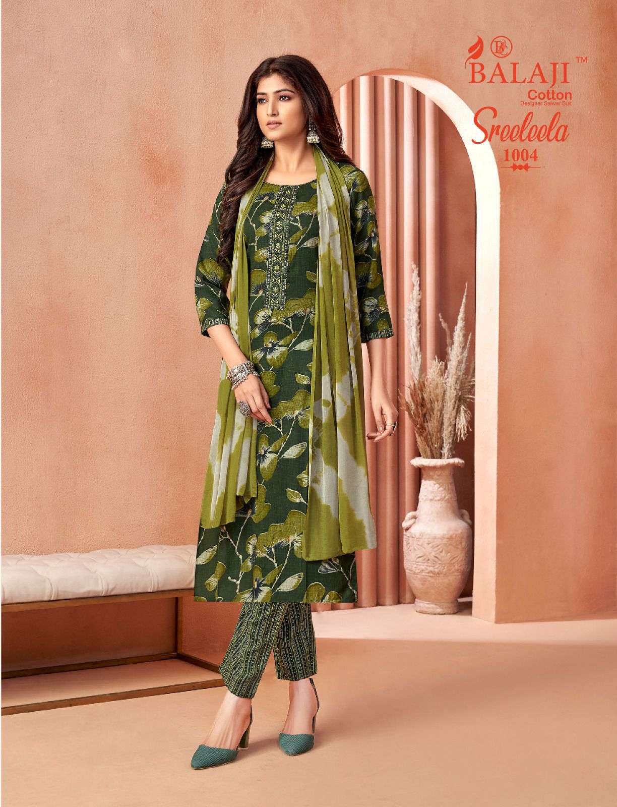  BALAJI COTTON SREELEELA VOL 1 RAYON PRINTED FANCY KURTI COMBO SET 
