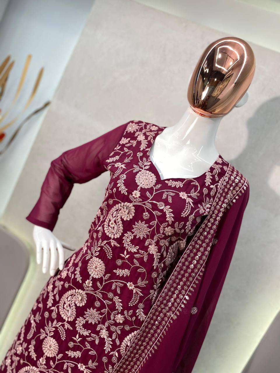 BE 259 KURTI SET