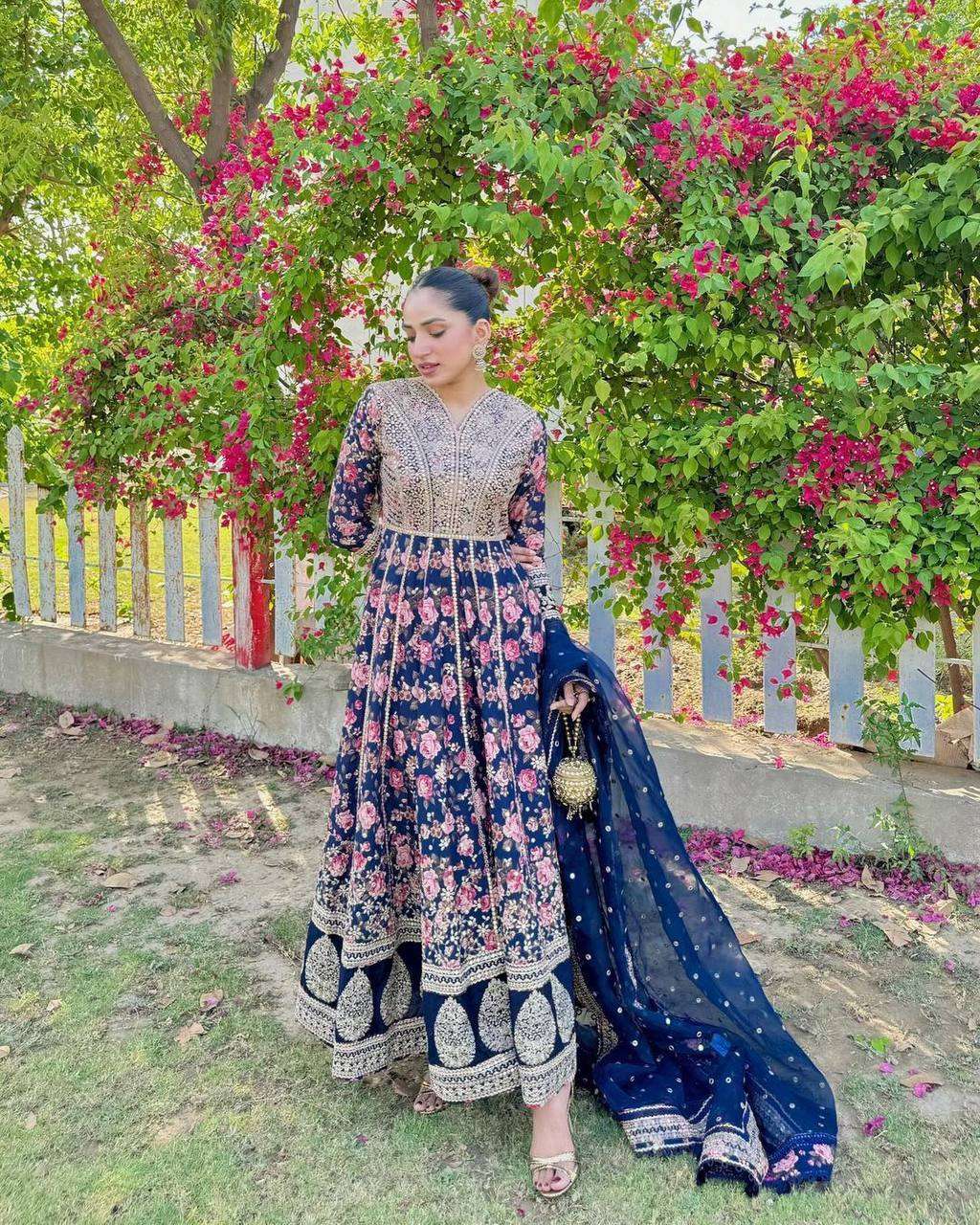 LC 1274 GOWN DUPATTA